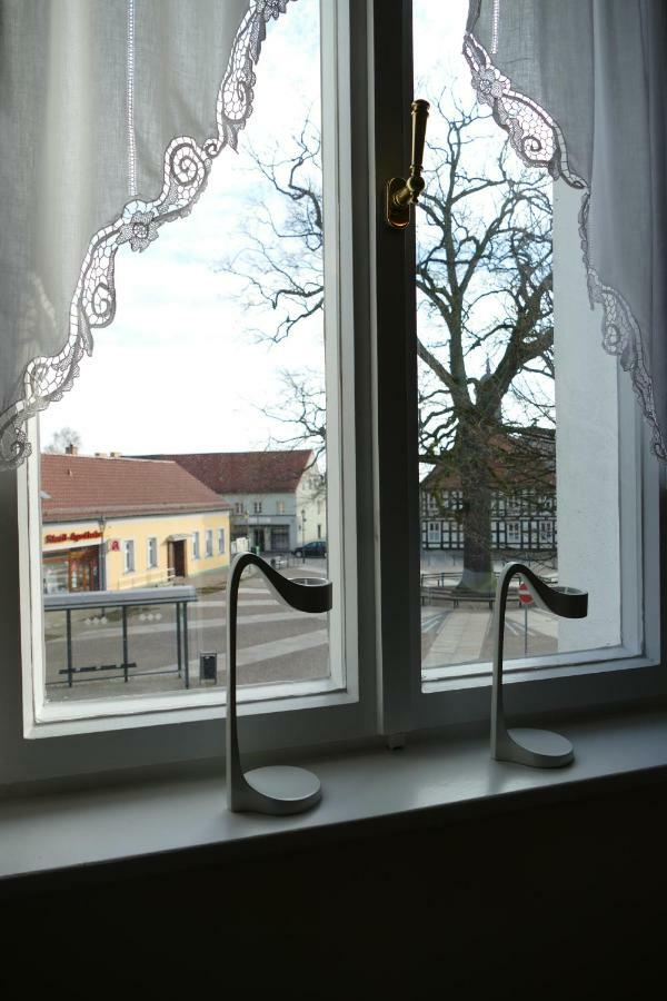 Ferienwohnung Am Markt Biesenthal Exterior foto